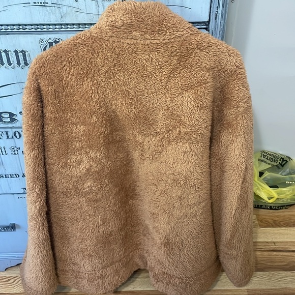 Winter jacket - Picture 4 of 4